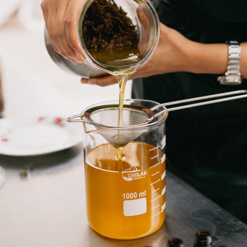 روغن گل مغربی روغن گل مغربی - Image 2